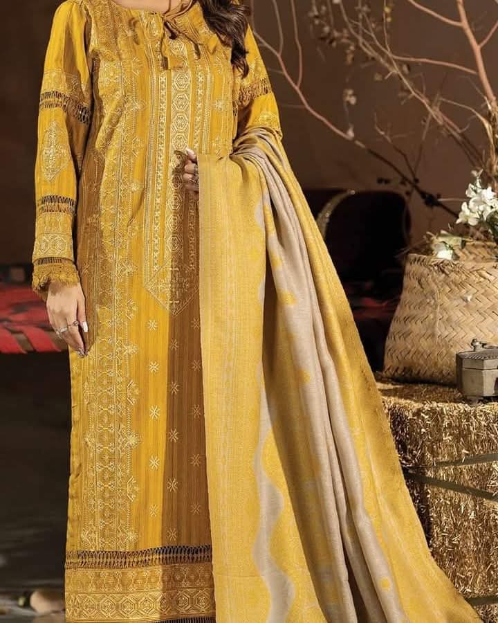 Luxury Leather Winter Suit for Women - Image 5